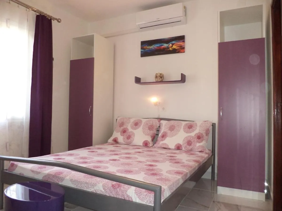 Apartment In Lopar With Terrace, Air Conditioning, Wifi, Washing Machine 4229-3 0*,  Croatia